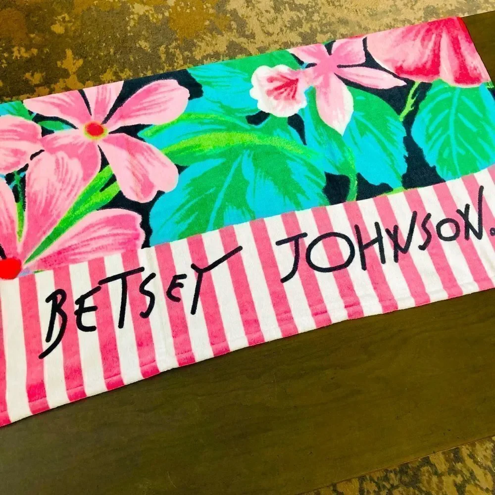 Betsey Johnson Hawaiian Hibiscus Tropical Palm Beach Towel